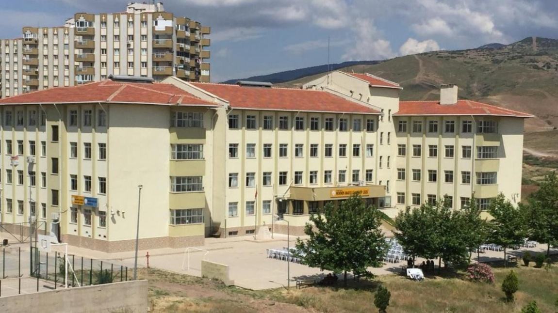 Menemen Anadolu İmam Hatip Lisesi Fotoğrafı